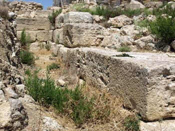 Ashlar masonry at Galatas palace