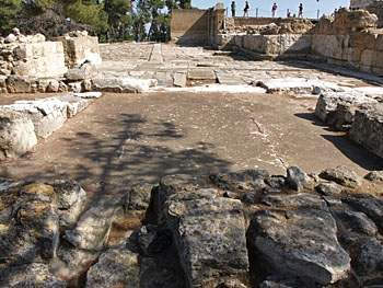 Knossos, The West Facade and the West Court