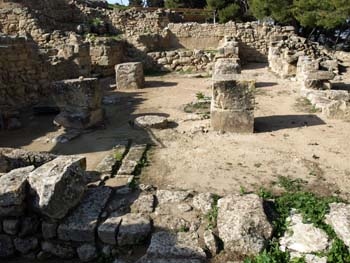 Phaistos: Part of the old palace east of the New Palace